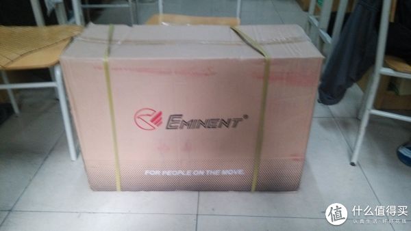 Eminent 雅士 时尚系列 中性四轮PC拉杆箱 8Y9-25寸