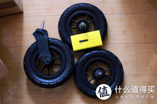 三个轮子，放上Lumia920对比，其实轮子也不大