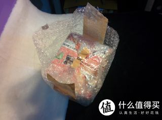 气泡膜包装，2层！这一圈胶布好像挺特别的，以前没见过