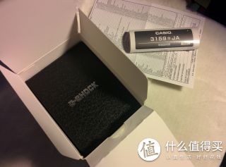 皮质盒子，国际联保单上有商家的印章，保修应该问题不大吧