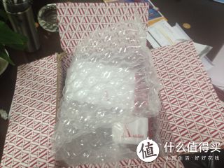 打开后 里面是大泡泡填充袋