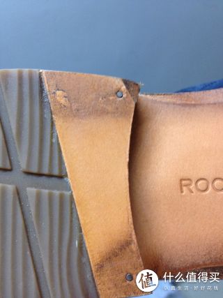 两个鞋钉，做工不敢恭维