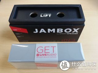 包装非常精细，音箱外头塑料包装水平和apple家一致