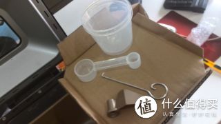 桶身内取出的配件，2个量杯，1个勺子    </article>
    <a href=