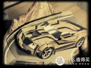 &nbsp;博派变形上图,我觉得大黄蜂确实做得不错,比后面几个领袖做得