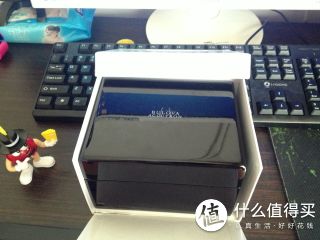 包装还是高大上的，里面应该是塑料的仿木盒，整个包装1KG